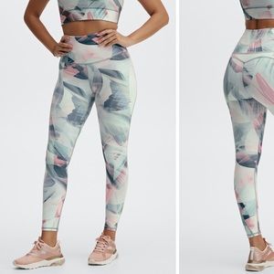 NWT- Fabletics Ultra-High Waisted PureLuxe 7/8